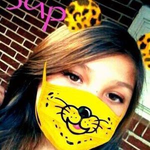 Meet your Posher, Sandy